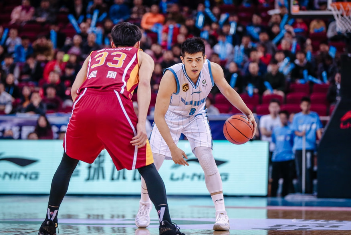 包含亚冠倒计时，广州队冲刺阶段状态回暖，细节引发关注，球迷炸锅，临场指挥获称赞的词条-九游游戏平台